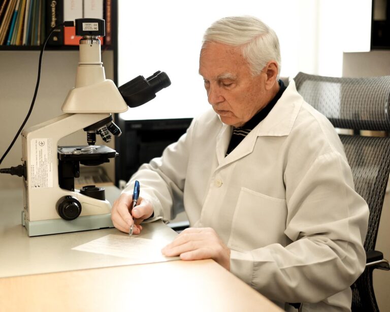 Патологоанатомічне відділення КНП КМКЛ №10 щодня виконує надважливу роботу — забезпечує точну прижиттєву діагностику патологічних процесів шляхом гістологічного дослідження.